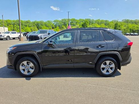 Used 2023 Toyota RAV4 XLE w/ XLE Grade Weather Package AWD/4WD image 4