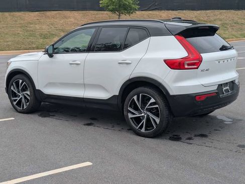 Used 2021 Volvo XC40 T5 R-Design w/ Advanced Package AWD/4WD image 6