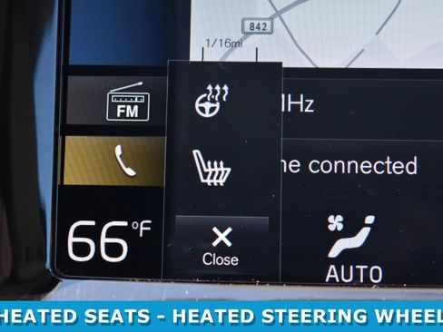 Used 2019 Volvo XC60 T8 Momentum w/ Advanced Package image 19