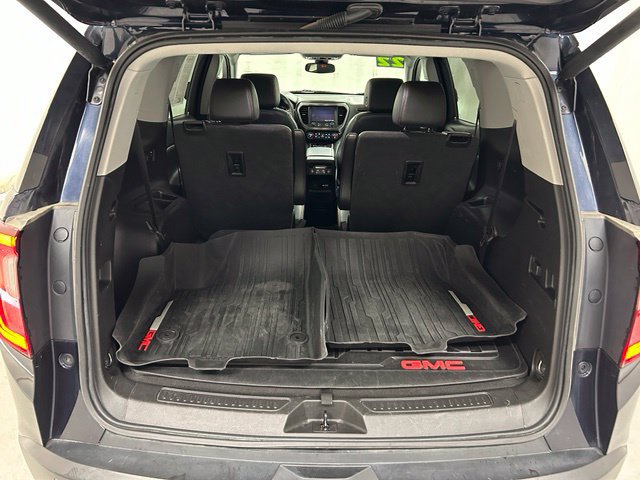 Used 2022 GMC Acadia AT4 w/ Technology Package AWD/4WD image 11