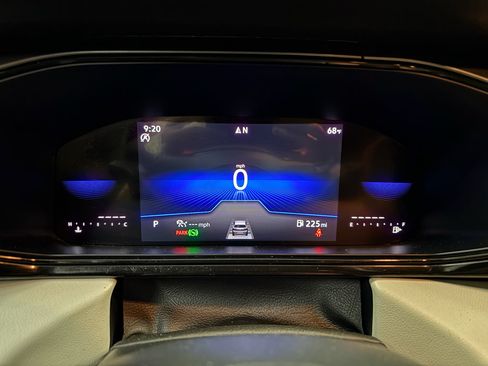 Used 2025 Volkswagen Taos S FWD image 18