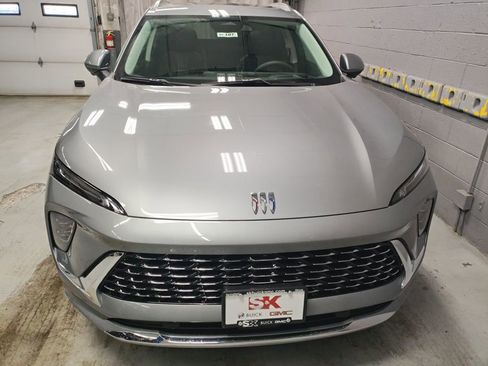 New 2026 Buick Envision Avenir image 6