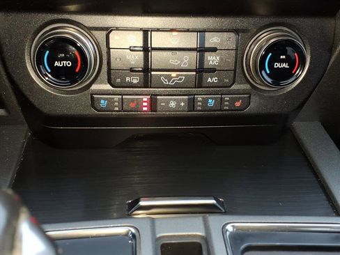 Used 2019 Ford F150 Raptor w/ Equipment Group 802A Luxury image 20