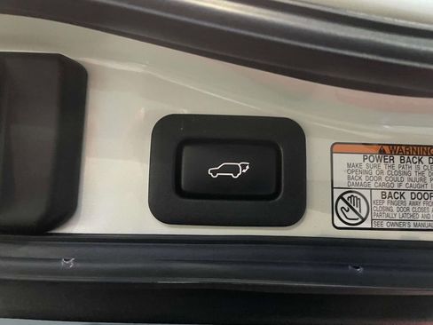 Used 2020 Toyota Land Cruiser Heritage Edition image 50