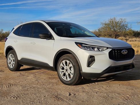 New 2026 Ford Escape Active image 3