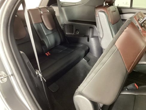 Used 2022 Ford Explorer Platinum w/ Equipment Group 601A AWD/4WD image 24