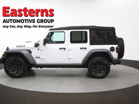 Used 2023 Jeep Wrangler Unlimited AWD/4WD image 58