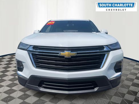 Used 2023 Chevrolet Traverse LS AWD/4WD image 2