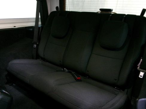 Used 2021 Jeep Wrangler Sport image 17