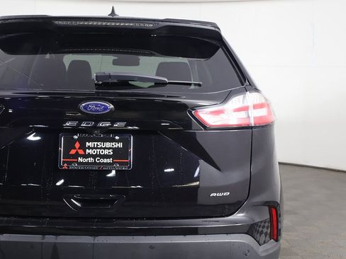 Used 2024 Ford Edge SEL AWD/4WD image 16