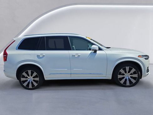 Certified 2024 Volvo XC90 B6 Ultimate AWD/4WD image 3