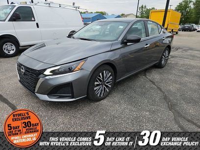 Used 2025 Nissan Altima 2.5 SV