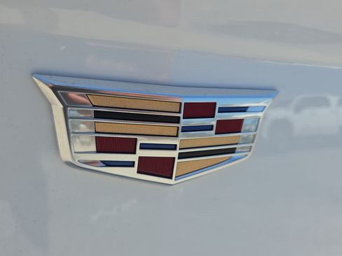 Used 2025 Cadillac CT4 Luxury RWD image 15