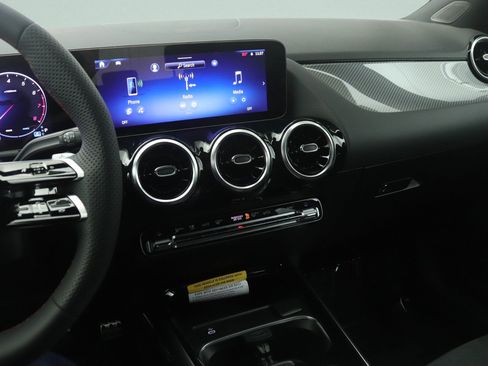 New 2026 Mercedes-Benz GLA 250 image 5