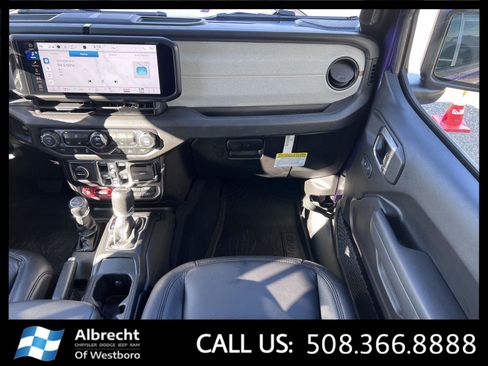 New 2026 Jeep Gladiator Willys AWD/4WD image 19