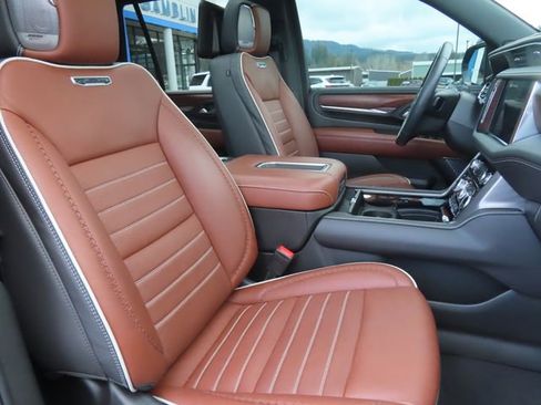 Certified 2024 GMC Yukon Denali Ultimate image 53