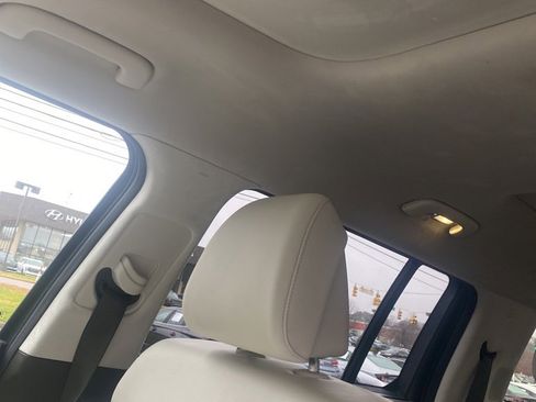 Used 2024 Hyundai Santa Fe Calligraphy image 3