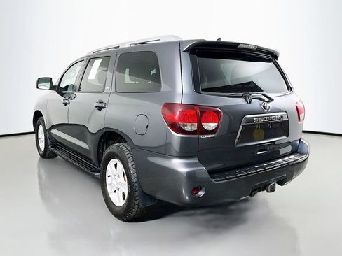 Used 2019 Toyota Sequoia SR5 AWD/4WD image 9