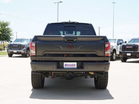 Used 2024 Nissan Titan PRO-4X w/ Pro-4x Convenience Package AWD/4WD image 8