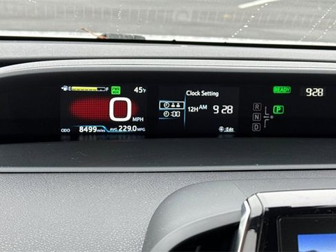 Used 2020 Toyota Prius Prime XLE image 31