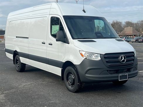 New 2025 Mercedes-Benz Sprinter 3500 image 9