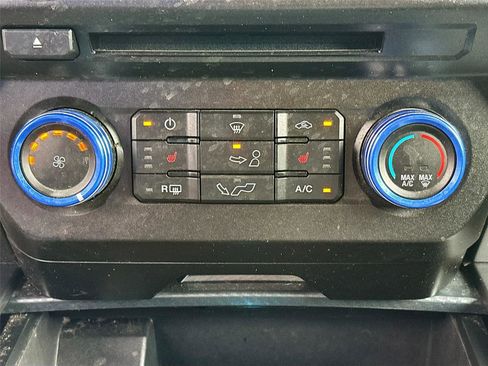 Used 2018 Ford F150 XLT w/ Equipment Group 302A Luxury AWD/4WD image 15