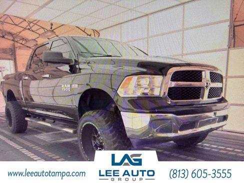 Used 2017 RAM 1500 Classic SLT AWD/4WD image 4