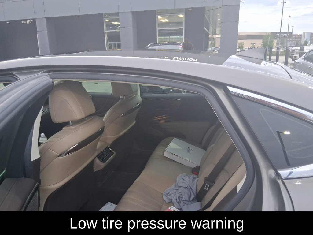Used 2018 Lexus LS 500 w/ Interior Upgrade Package RWD image 12