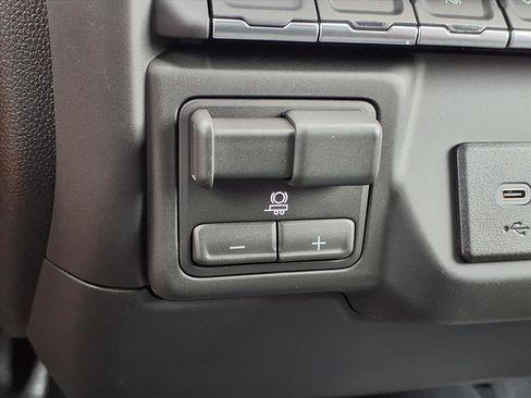 New 2026 GMC Sierra 2500 Pro image 7