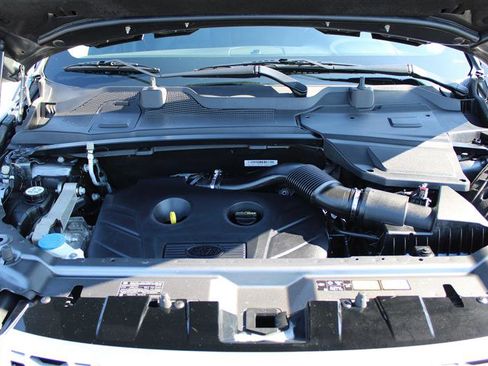 Used 2017 Land Rover Discovery Sport HSE image 15