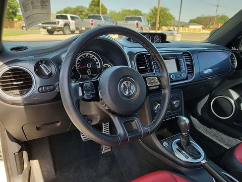 Used 2013 Volkswagen Beetle 2.0T FWD image 11