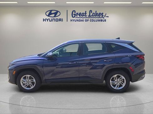 Used 2025 Hyundai Tucson SE AWD/4WD image 3