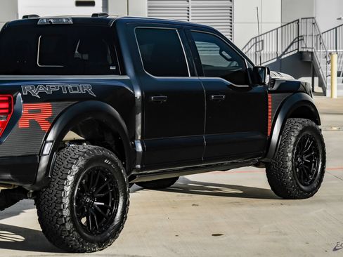 Used 2025 Ford F150 Raptor w/ Equipment Group 803A Raptor R AWD/4WD image 15