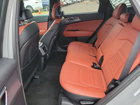 Certified 2023 Kia Sportage SX image 16