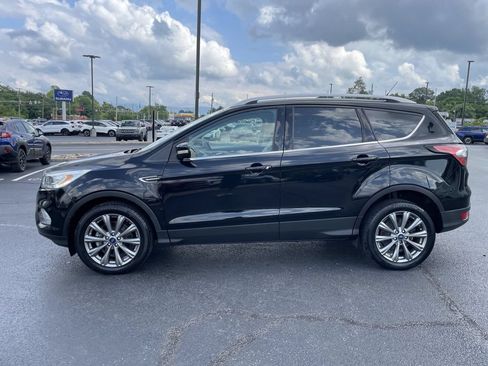 Used 2018 Ford Escape Titanium AWD/4WD image 3