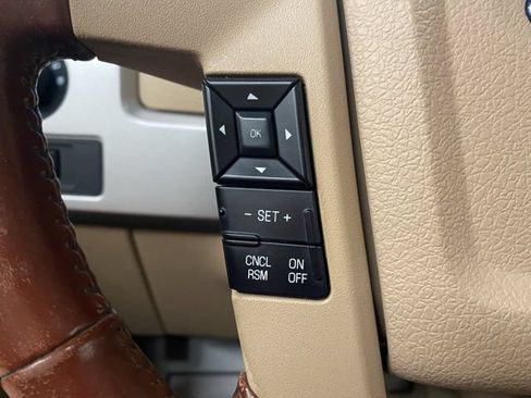Used 2013 Ford F150 King Ranch w/ King Ranch Luxury Pkg AWD/4WD image 32