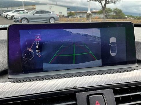 Used 2015 BMW M4 Convertible image 23