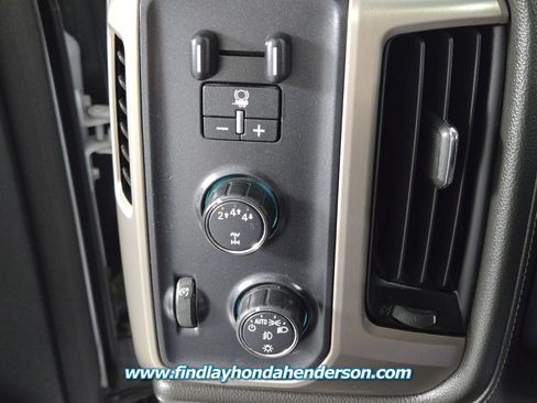 Used 2018 GMC Sierra 2500 Denali AWD/4WD image 27