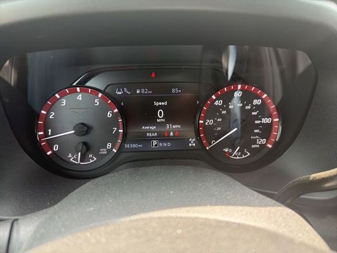 Used 2024 Nissan Titan PRO-4X w/ Pro-4x Convenience Package AWD/4WD image 7