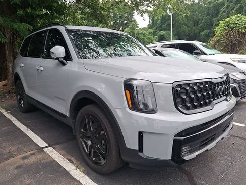 Used 2025 Kia Telluride SX Prestige X-Line AWD/4WD image 3