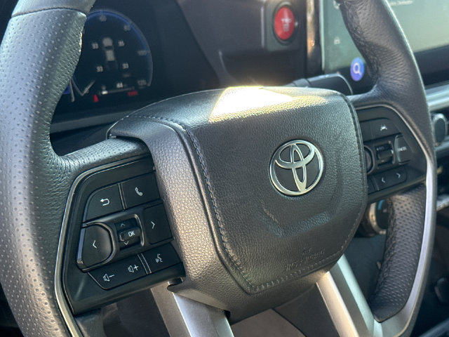 Used 2025 Toyota Tacoma TRD Off-Road AWD/4WD image 29