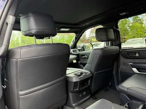 Certified 2025 Toyota Sequoia Platinum AWD/4WD image 17