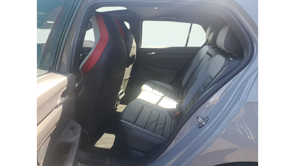 New 2026 Volkswagen GTI SE FWD image 11