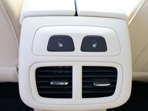 Used 2023 Buick Envision Avenir AWD/4WD image 28