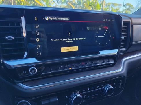 Used 2025 GMC Sierra 1500 SLT image 24