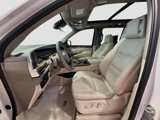 Certified 2025 Cadillac Escalade Sport Platinum w/ LPO, Floor Liner Package AWD/4WD image 19