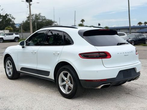 Used 2018 Porsche Macan AWD/4WD image 3