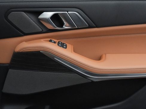 Certified 2026 BMW X7 xDrive40i w/ M Sport Package image 33