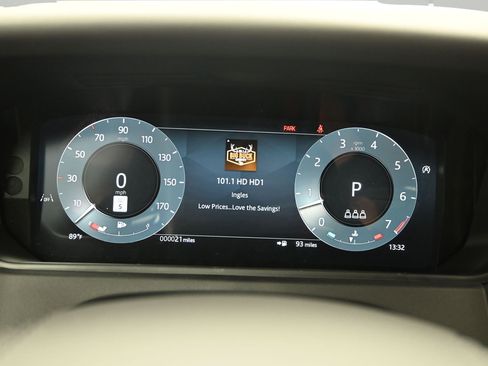 New 2026 Land Rover Range Rover Velar Belgravia AWD/4WD image 15