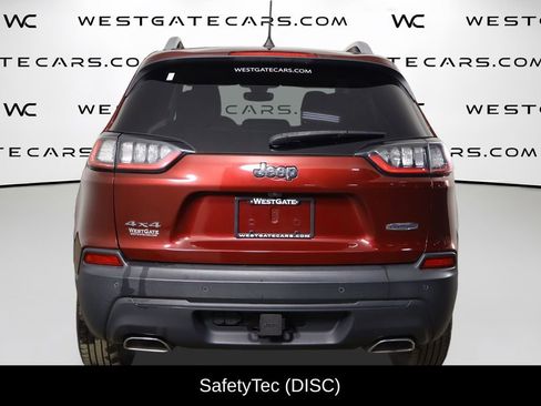 Used 2019 Jeep Cherokee Latitude Plus w/ Comfort/Convenience Group image 4